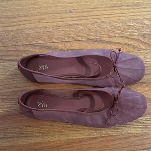 Zara Women's Maroon Mesh Ballet Flats